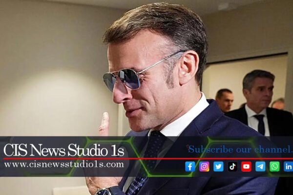 Macron’s Top Gun Shades Spark Davos Showdown | CISNewsStudio1s